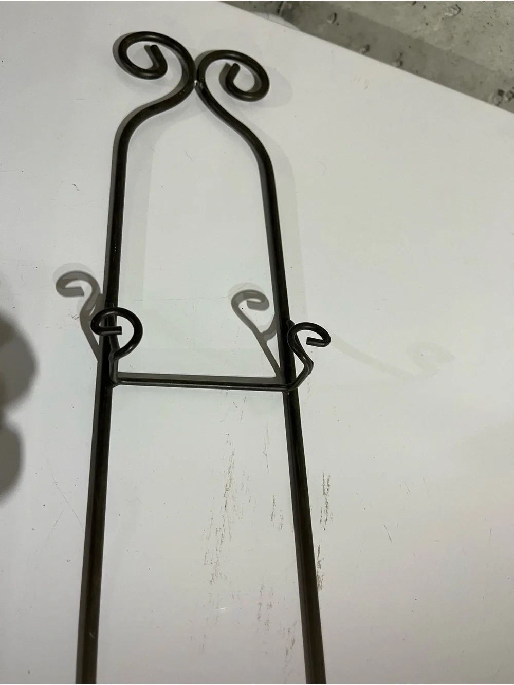 Decorative Black Metal Wall Hanging Rack - Slim Vertical Design